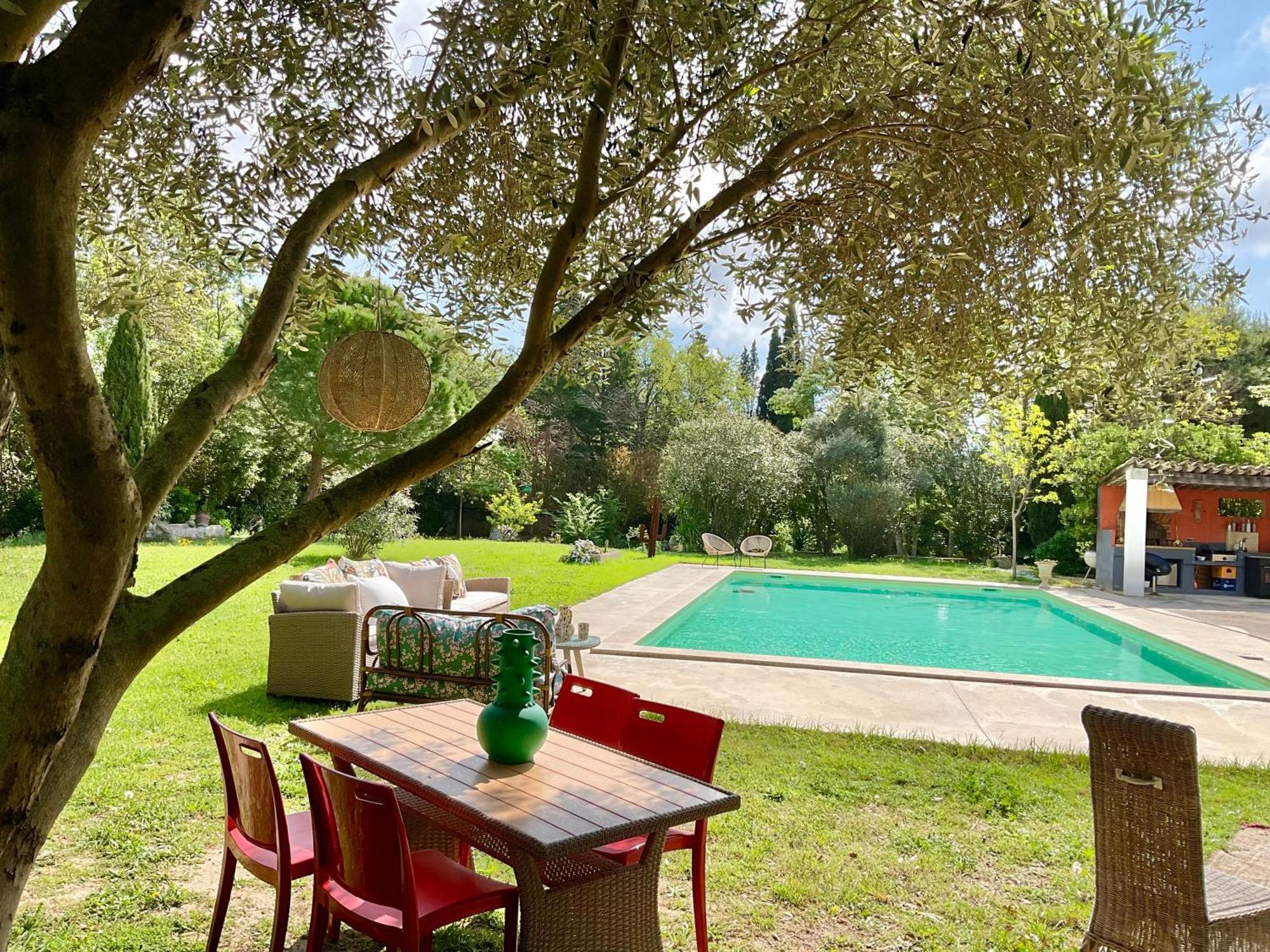 Le Jardin De Lacoste Narbonne Exteriör bild